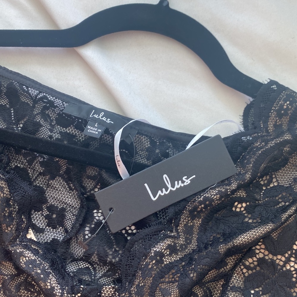 Lulu’s top - Picture 3 of 5